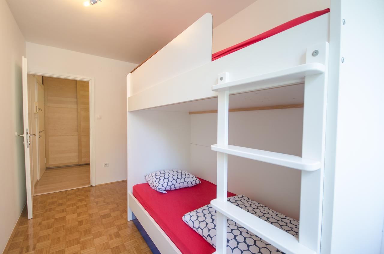 Apartment Near The Train Station Ljubljana Eksteriør billede