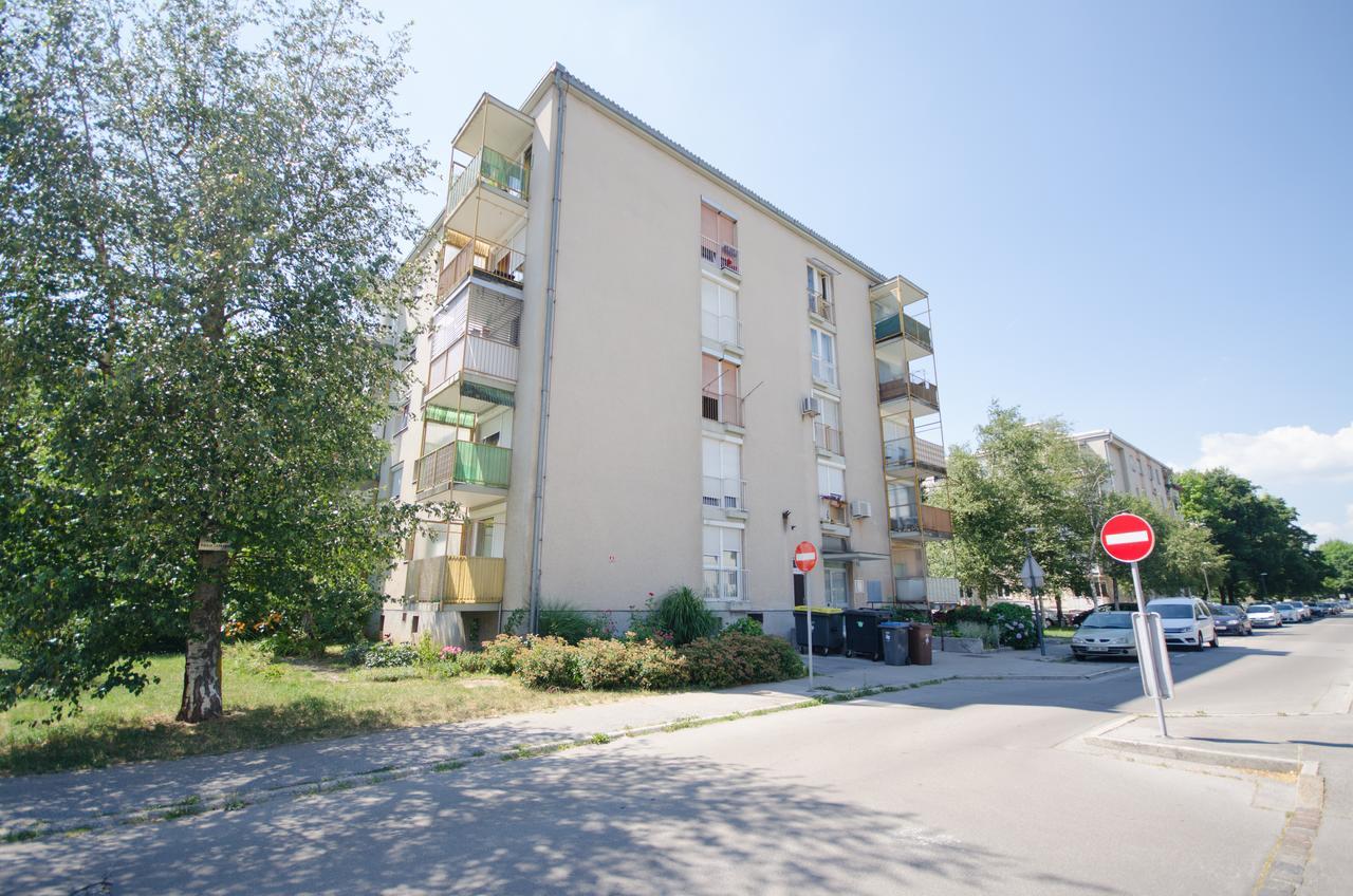 Apartment Near The Train Station Ljubljana Eksteriør billede