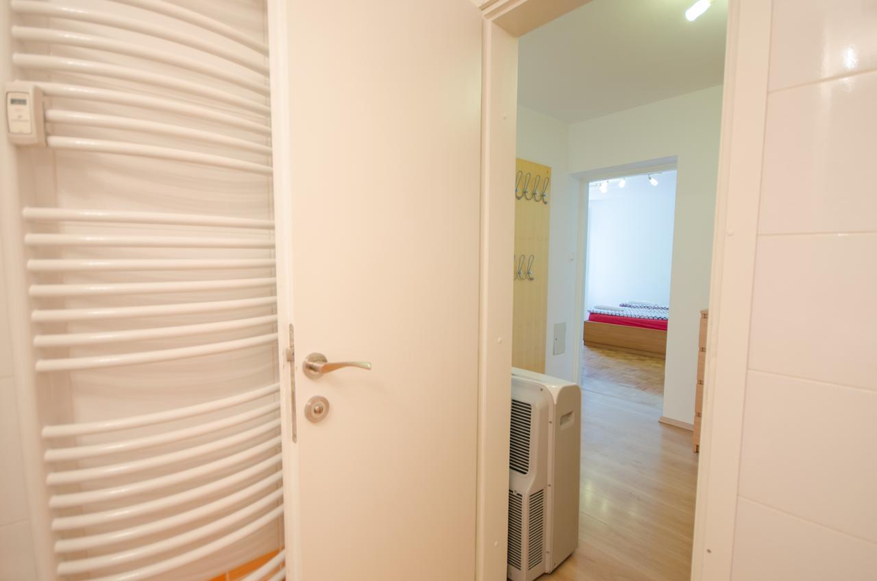 Apartment Near The Train Station Ljubljana Eksteriør billede