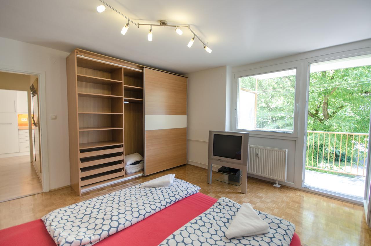 Apartment Near The Train Station Ljubljana Eksteriør billede