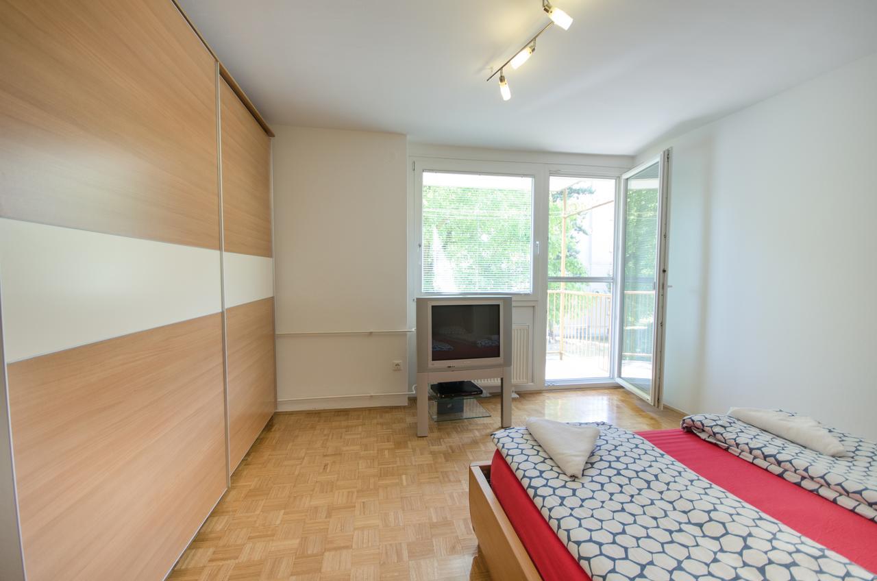 Apartment Near The Train Station Ljubljana Eksteriør billede