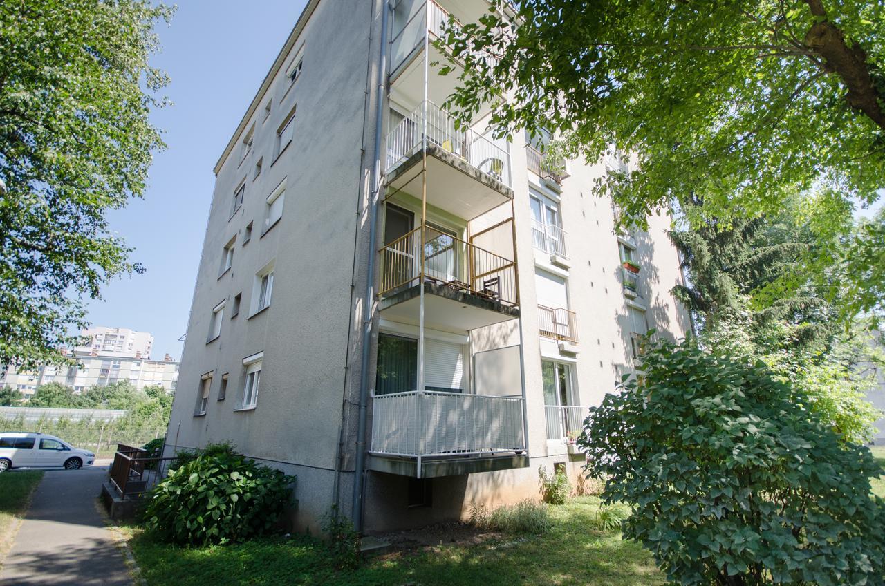 Apartment Near The Train Station Ljubljana Eksteriør billede